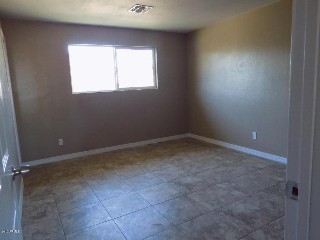 6727 W Camelback Rd, Phoenix, AZ 85033 photo 16