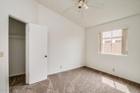 3009 E Kerry Ln, Phoenix, AZ 85050 photo 9