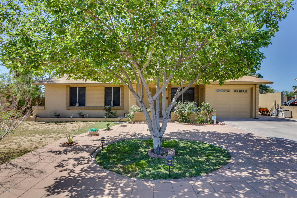 658 E Holmes Ave, Mesa, AZ 85204 photo 2