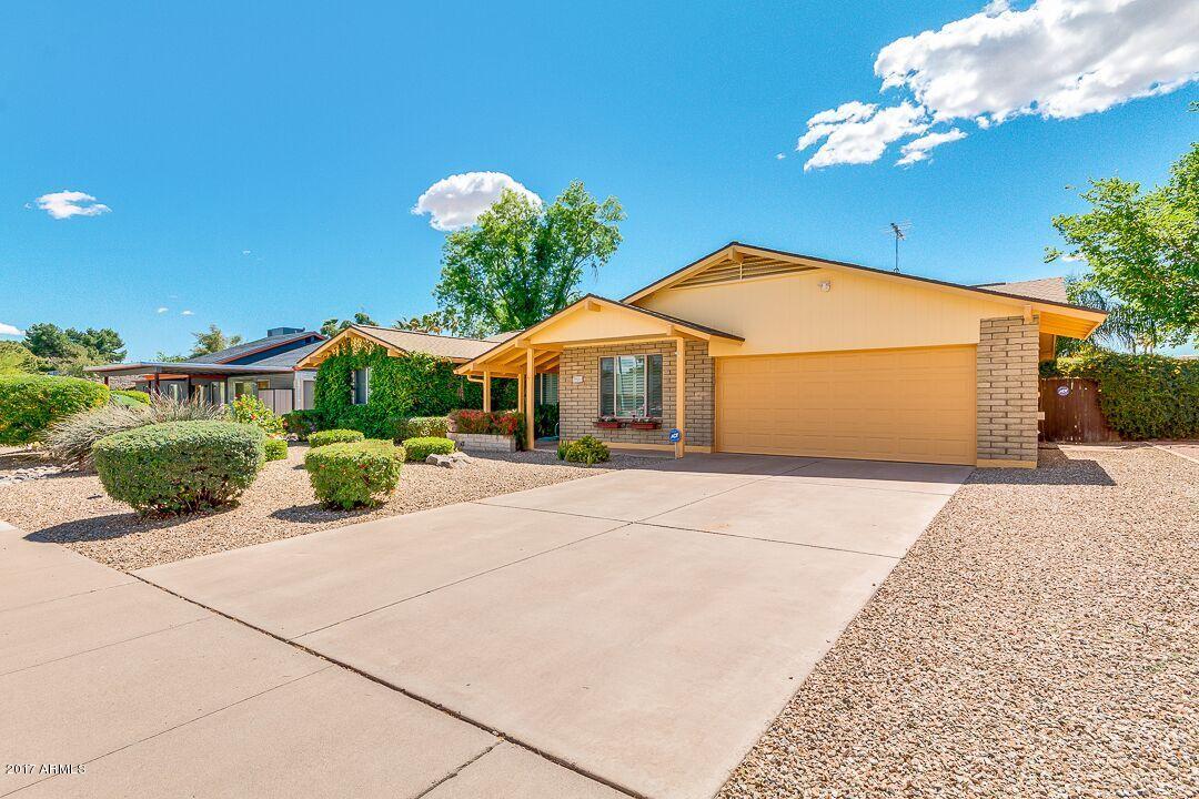 2921 E Sierra St, Phoenix, AZ 85028 photo 3