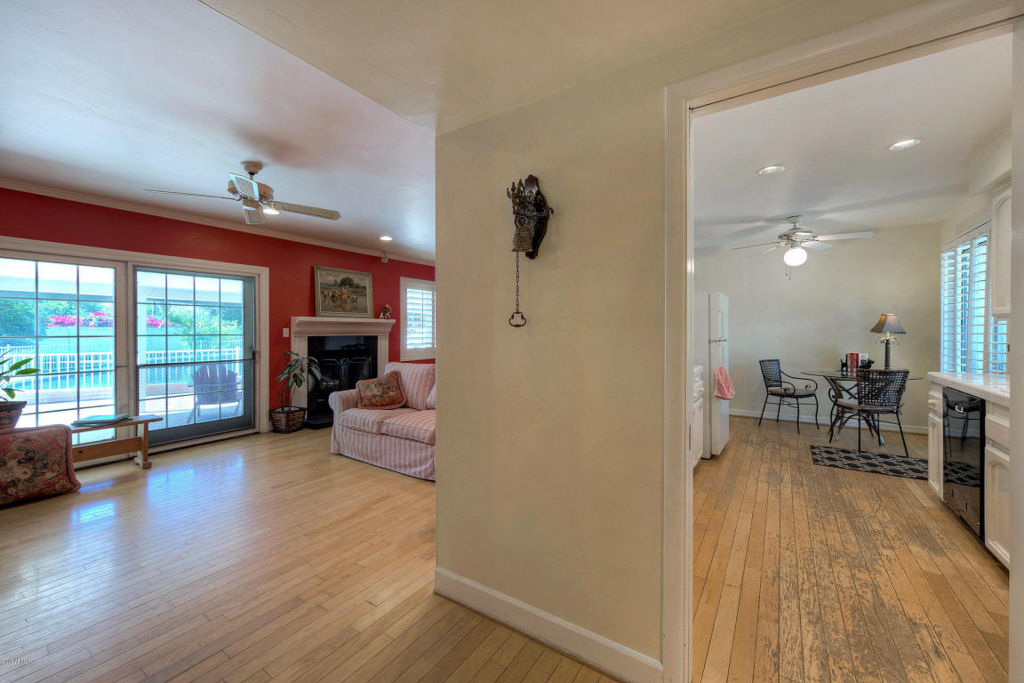 107 E Royal Palm Rd, Phoenix, AZ 85020 photo 9