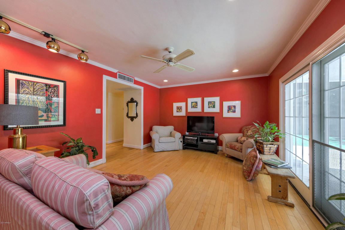 107 E Royal Palm Rd, Phoenix, AZ 85020 photo 11