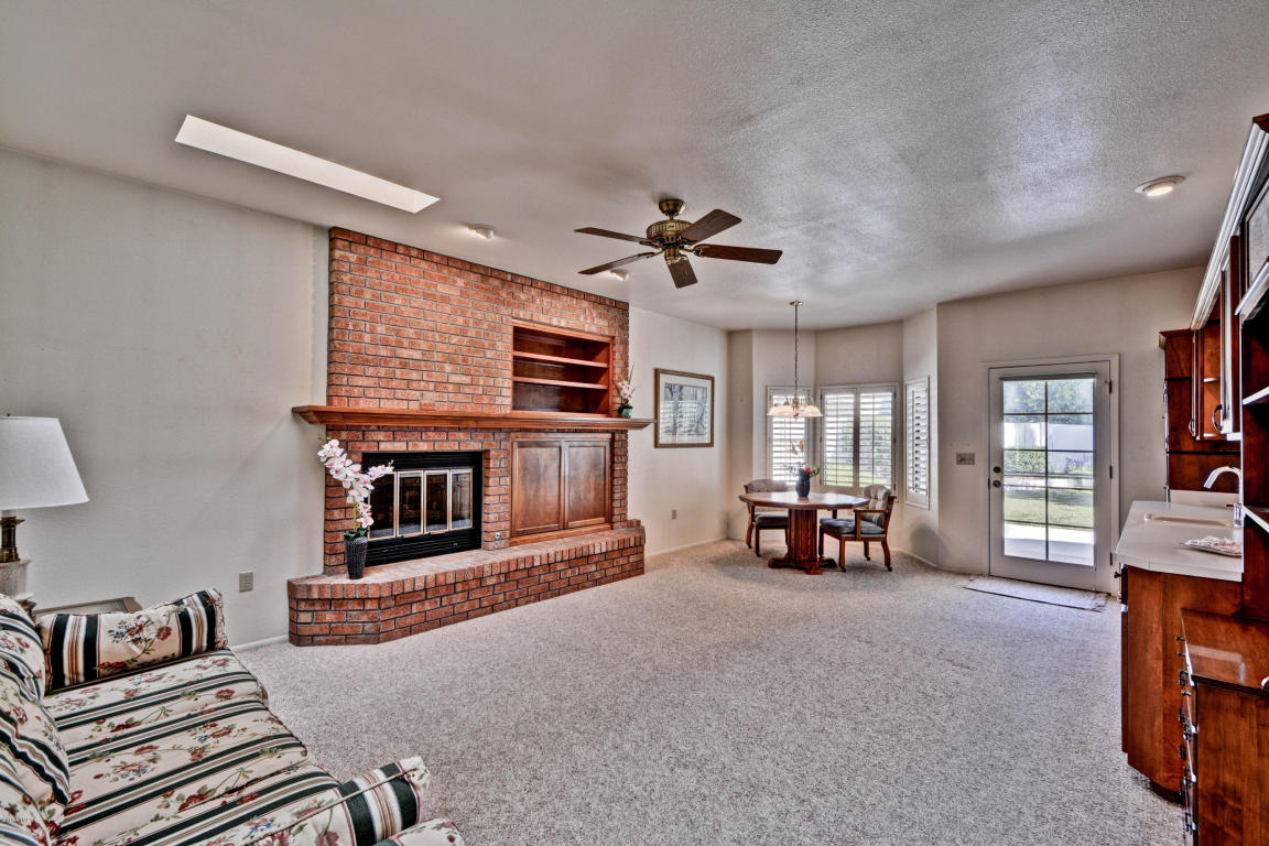 23 E Calavar Rd, Phoenix, AZ 85022 photo 4