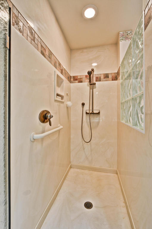 23 E Calavar Rd, Phoenix, AZ 85022 photo 15