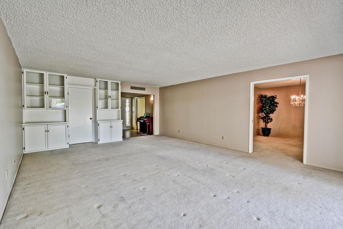23 E Calavar Rd, Phoenix, AZ 85022 photo 8