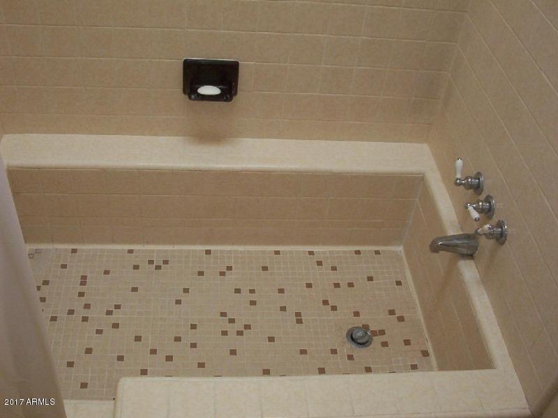 3101 E Claire Dr, Phoenix, AZ 85032 photo 8