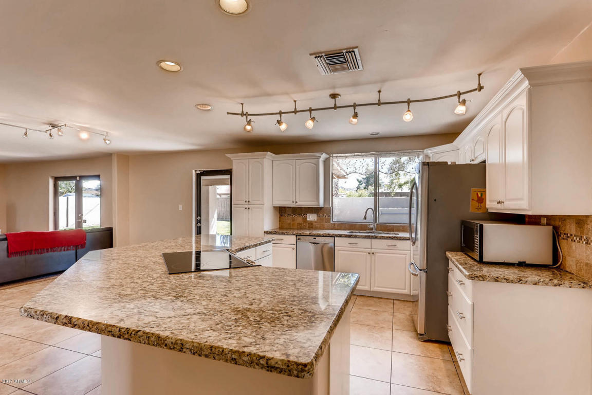 3111 E Cheryl Dr, Phoenix, AZ 85028 photo 5