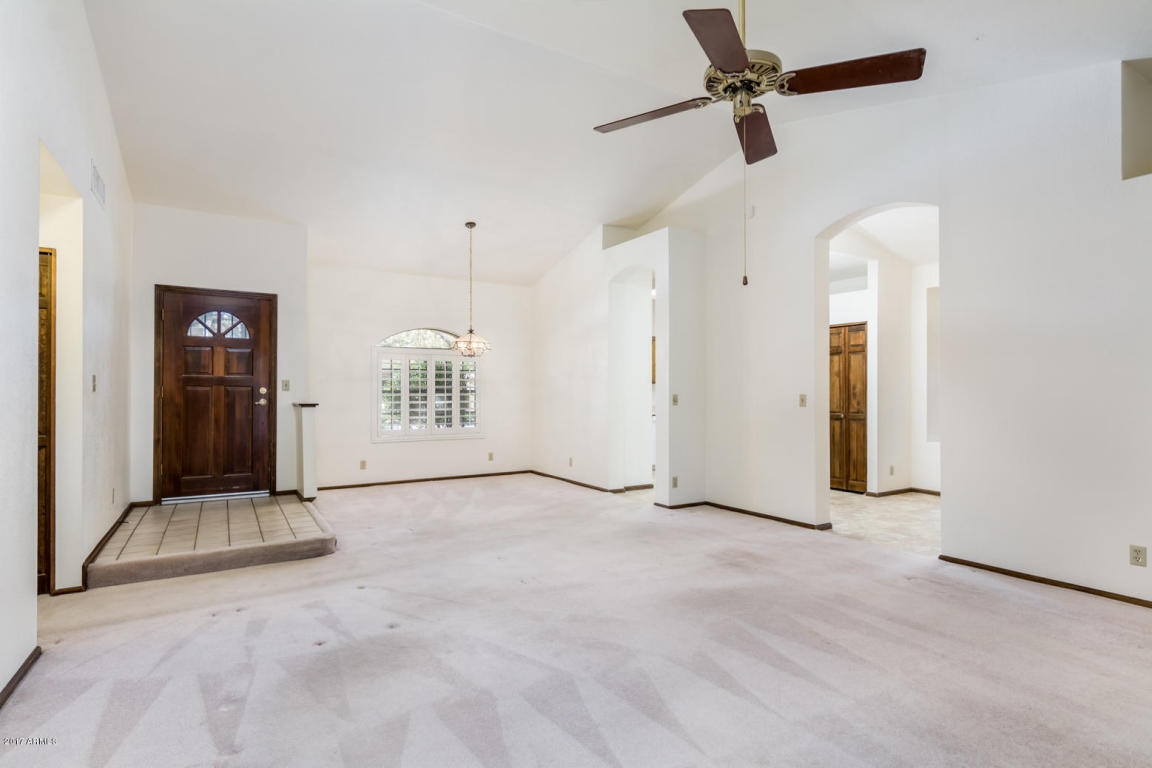946 E Cullumber St, Gilbert, AZ 85234 photo 5