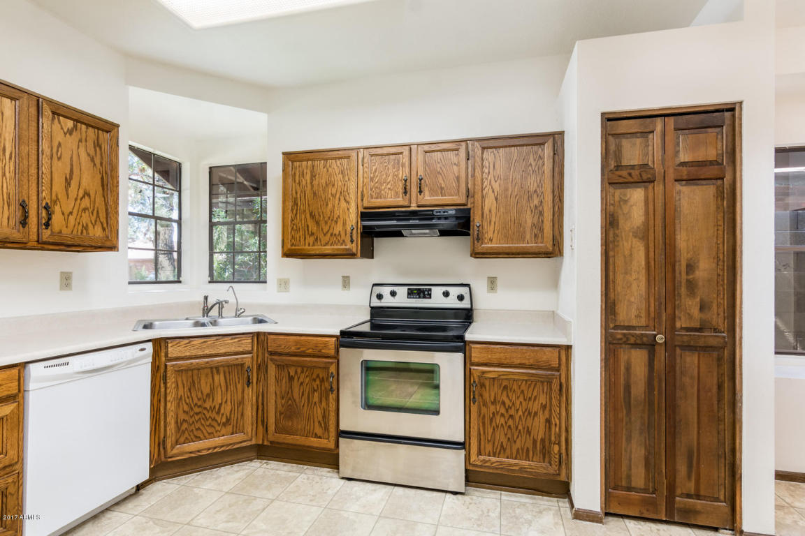 946 E Cullumber St, Gilbert, AZ 85234 photo 9