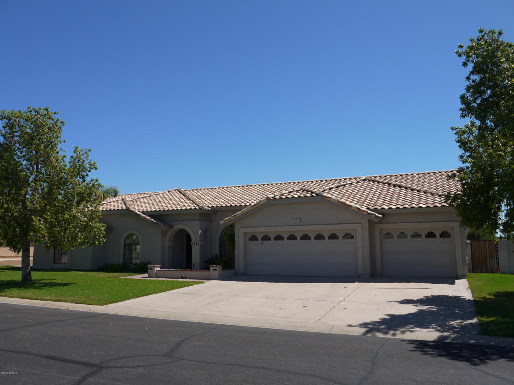 6241 E Camelot Dr, Mesa, AZ 85215 photo 1