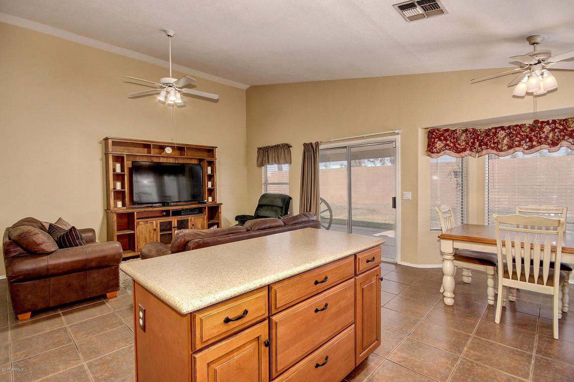 6916 E Lakeview Ave, Mesa, AZ 85209 photo 7