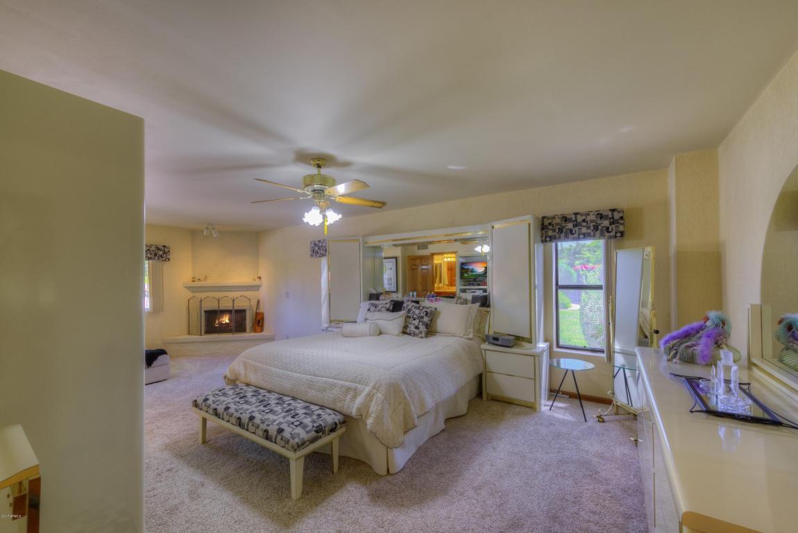 4331 E Via Estrella --, Phoenix, AZ 85028 photo 10