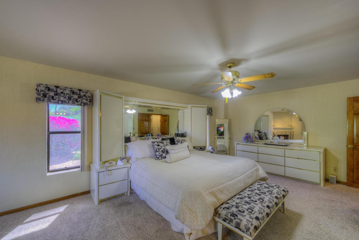 4331 E Via Estrella --, Phoenix, AZ 85028 photo 12