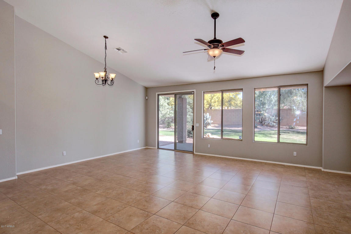 4358 E Sands Dr, Phoenix, AZ 85050 photo 4