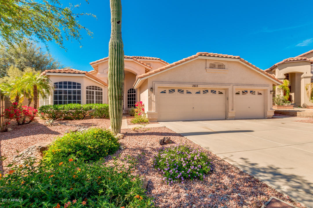 2813 E Calavar Rd, Phoenix, AZ 85032 photo 3