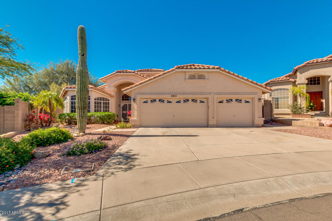 2813 E Calavar Rd, Phoenix, AZ 85032 photo 1
