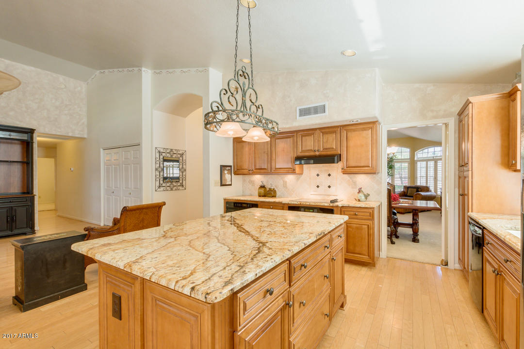 2813 E Calavar Rd, Phoenix, AZ 85032 photo 15