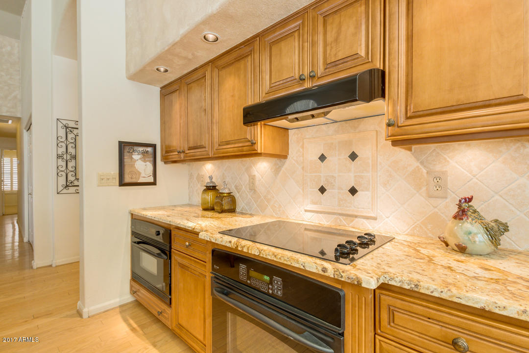2813 E Calavar Rd, Phoenix, AZ 85032 photo 18