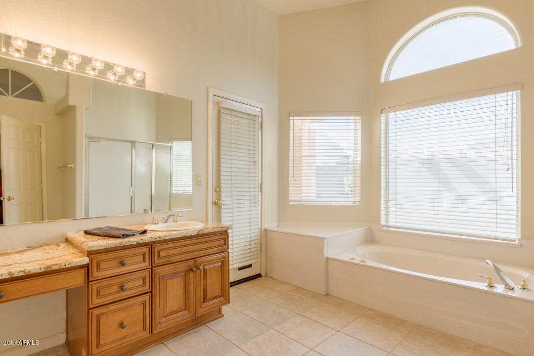 2813 E Calavar Rd, Phoenix, AZ 85032 photo 29