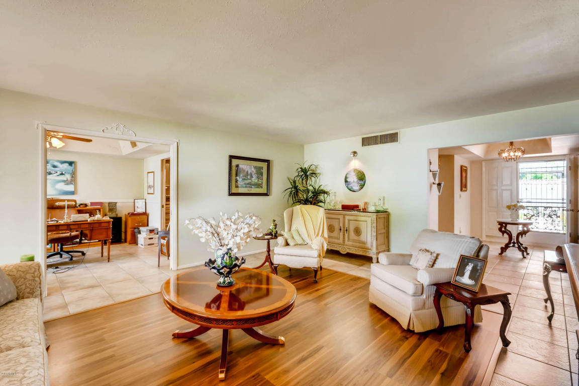 108 E Calavar Rd, Phoenix, AZ 85022 photo 7
