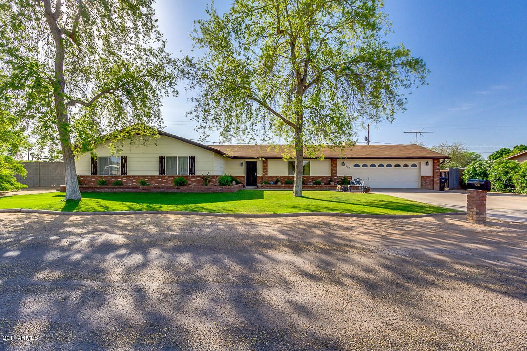 6531 E Holly Dr, Mesa, AZ 85215 photo 1