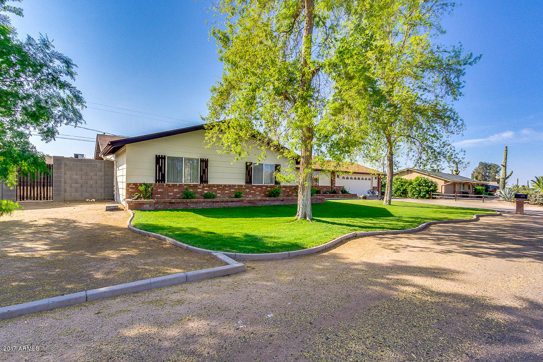 6531 E Holly Dr, Mesa, AZ 85215 photo 2