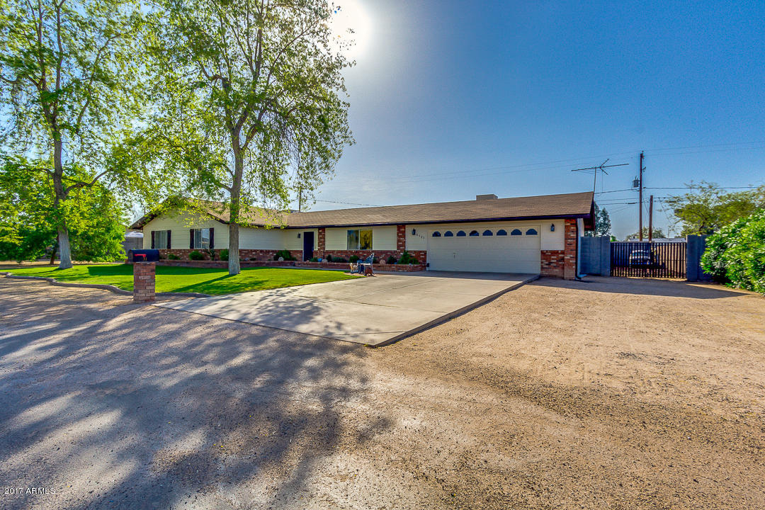6531 E Holly Dr, Mesa, AZ 85215 photo 3