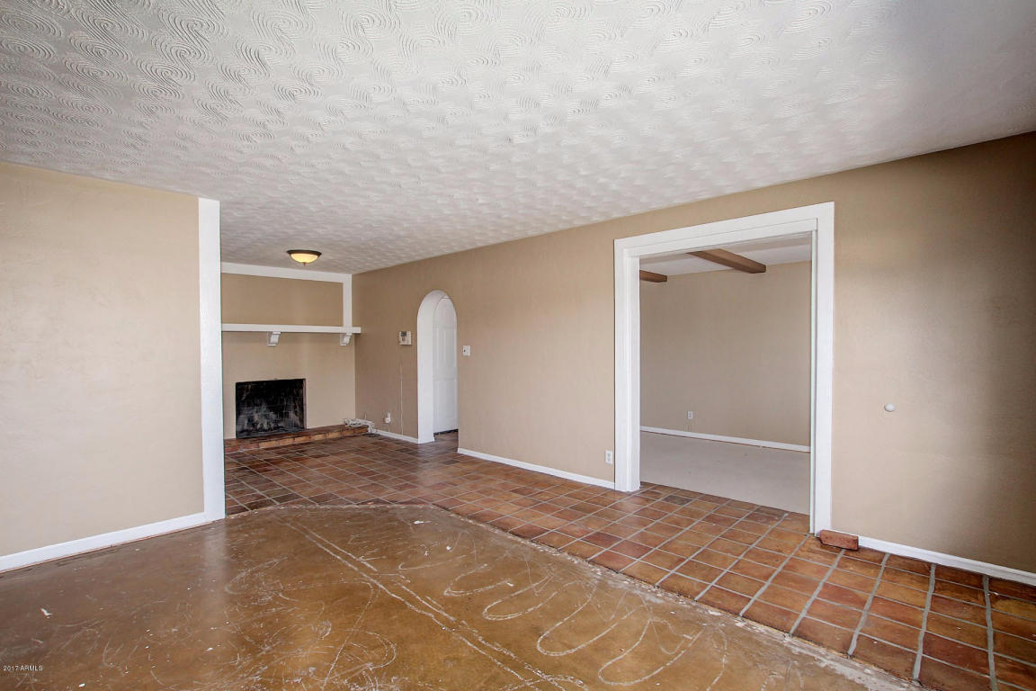 307 W Dobbins Rd, Phoenix, AZ 85041 photo 4
