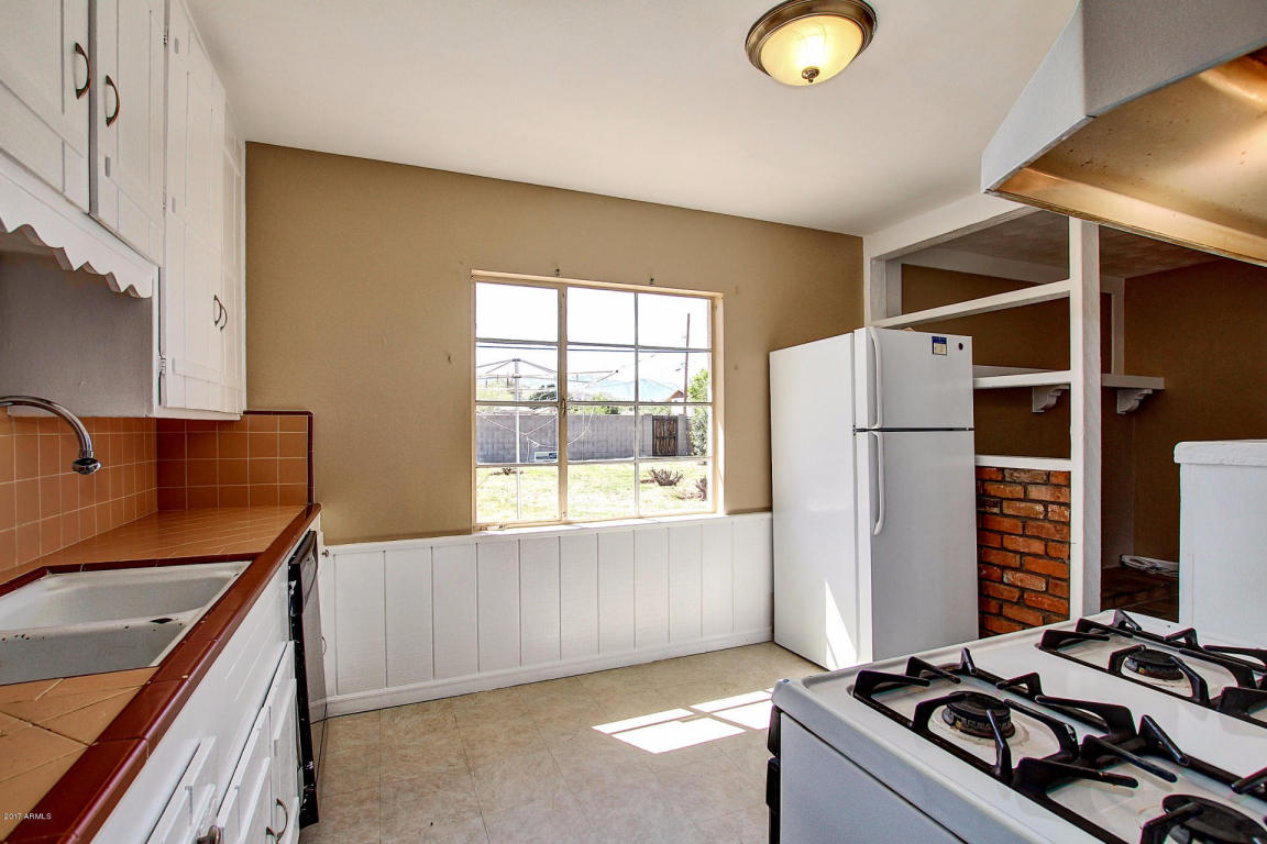 307 W Dobbins Rd, Phoenix, AZ 85041 photo 10