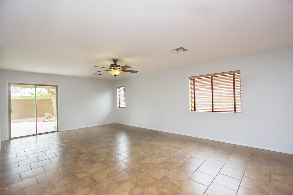 2914 S 80th Ave, Phoenix, AZ 85043 photo 3