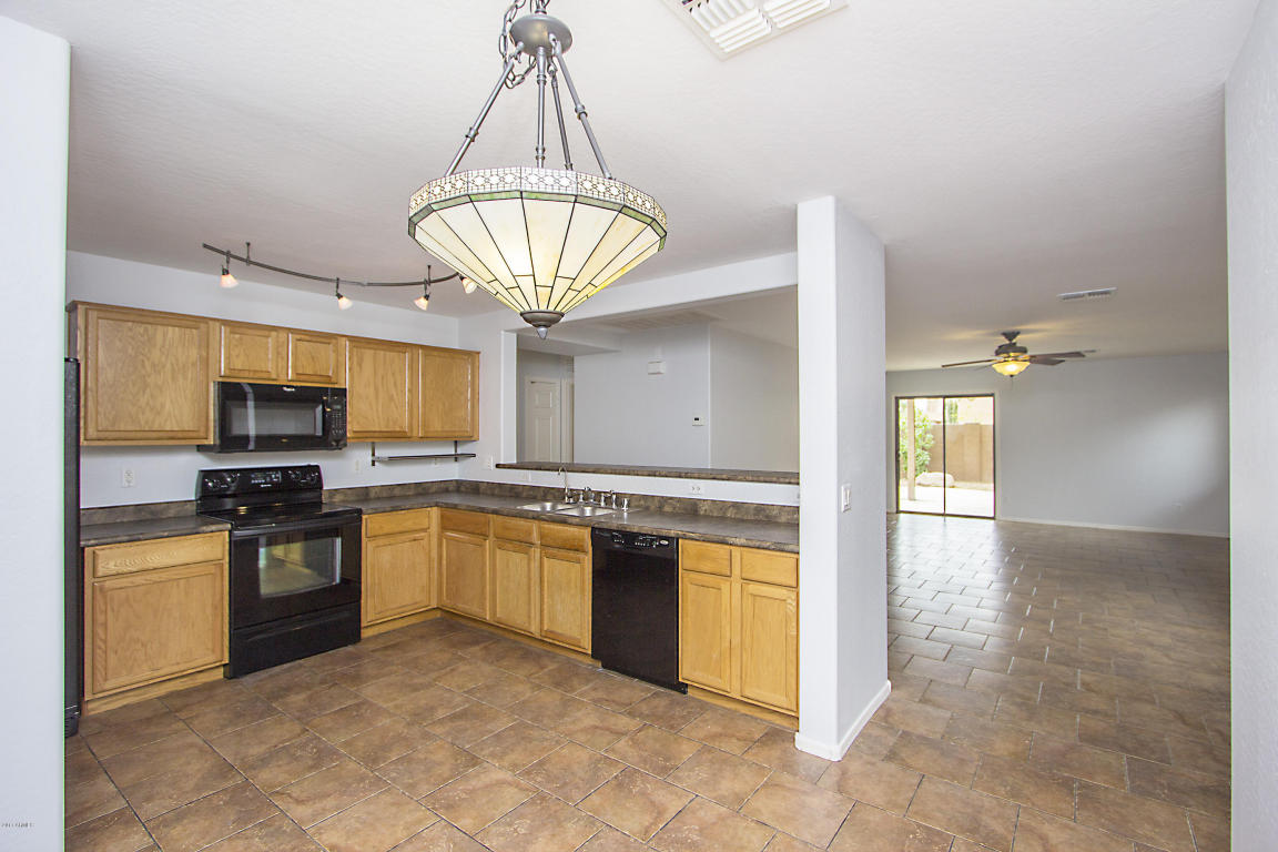 2914 S 80th Ave, Phoenix, AZ 85043 photo 2