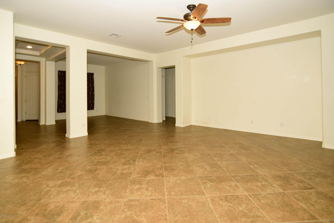 3570 E Comstock Dr, Gilbert, AZ 85296 photo 2