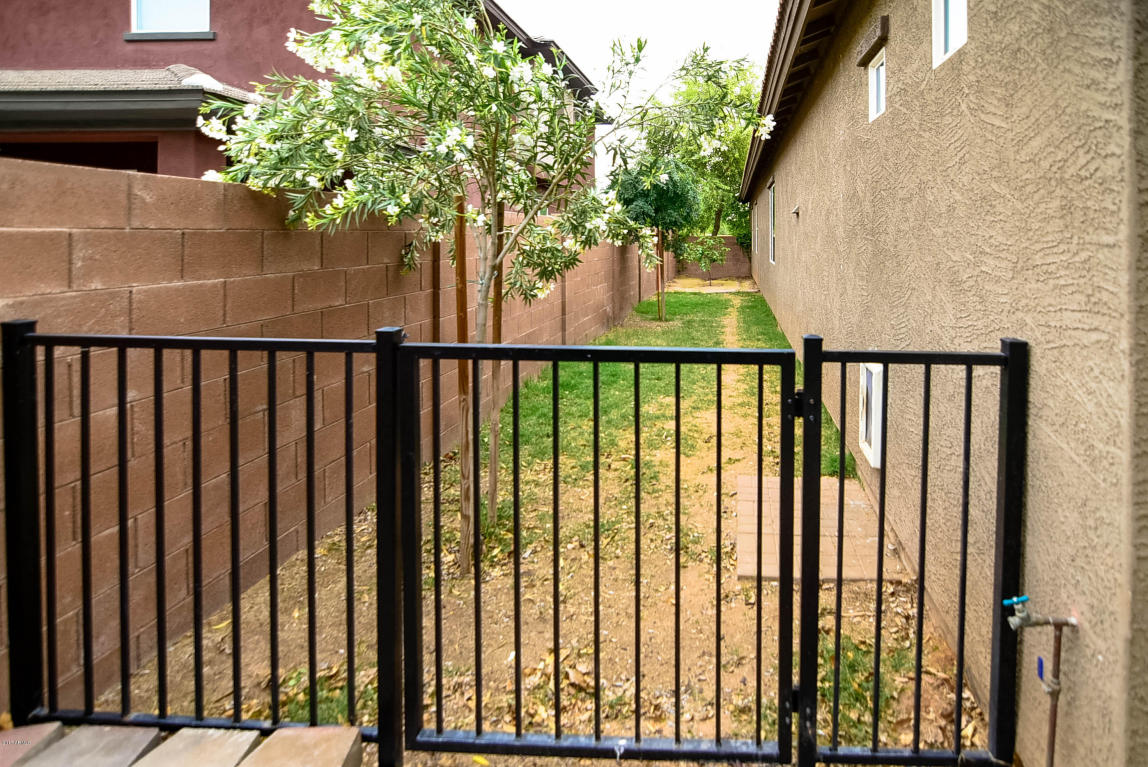 3570 E Comstock Dr, Gilbert, AZ 85296 photo 14
