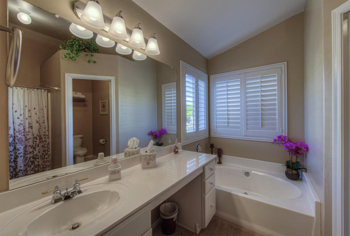 2152 E Rosemonte Dr, Phoenix, AZ 85024 photo 9