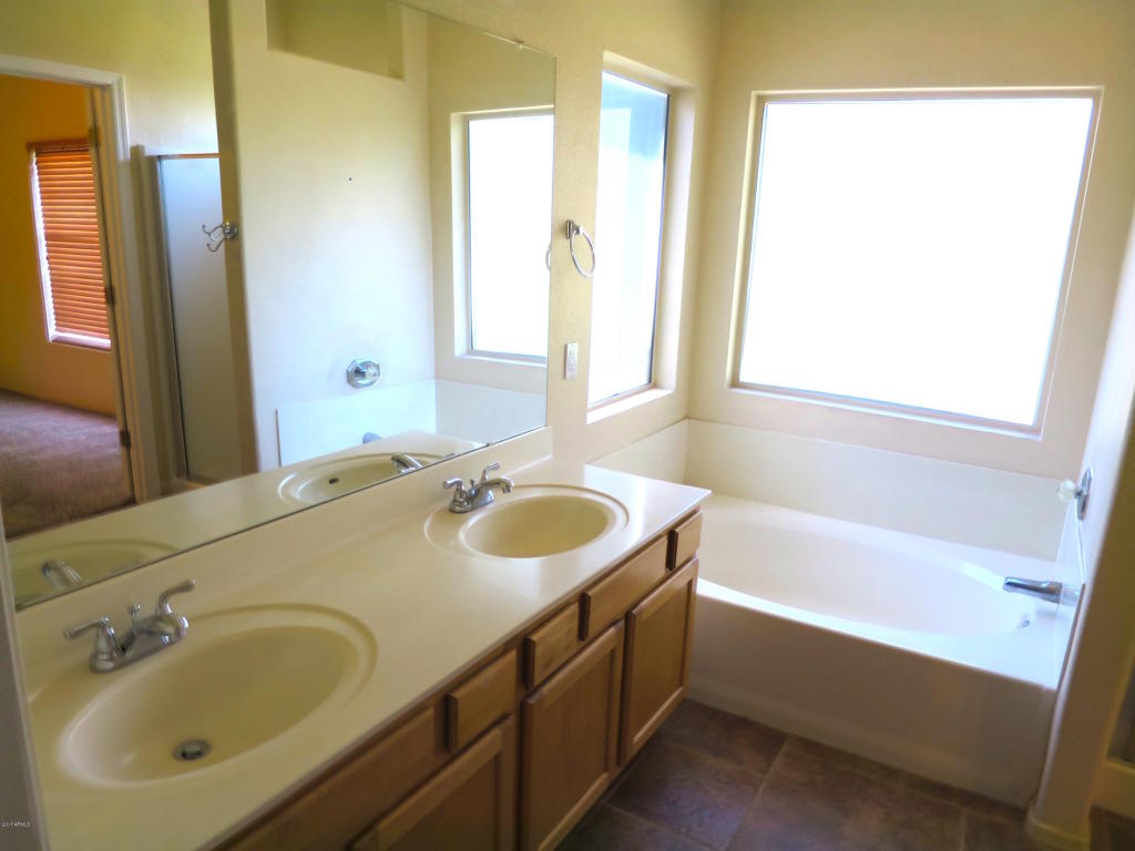 320 W Gail Dr, Gilbert, AZ 85233 photo 10
