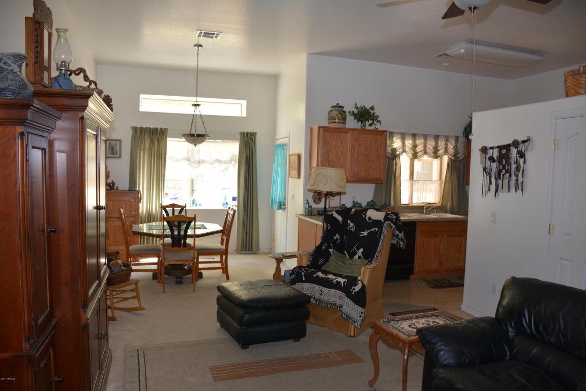 877 S Apache Dream Way, Apache Junction, AZ 85120 photo 3