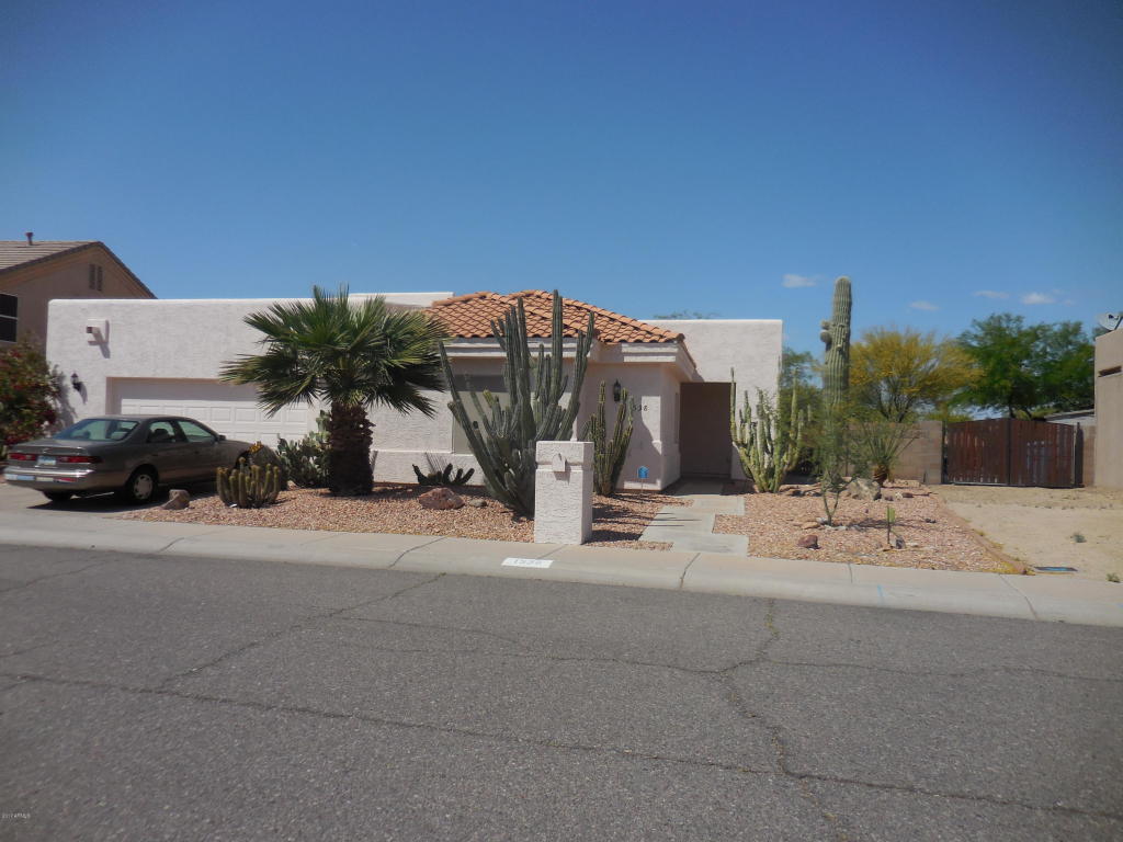 1538 E Desert Ln, Phoenix, AZ 85042 photo 2