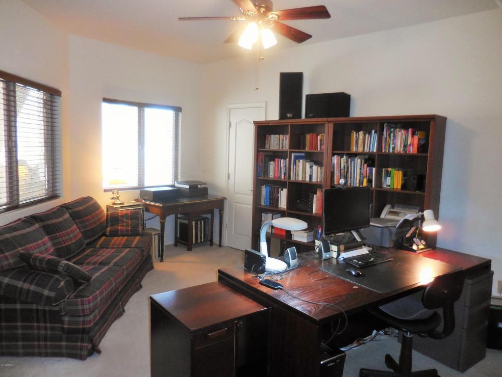1538 E Desert Ln, Phoenix, AZ 85042 photo 22