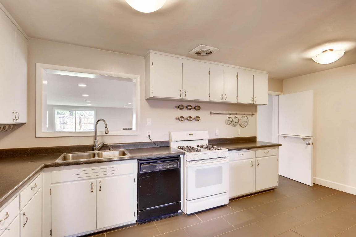1024 E Tuckey Ln, Phoenix, AZ 85014 photo 8