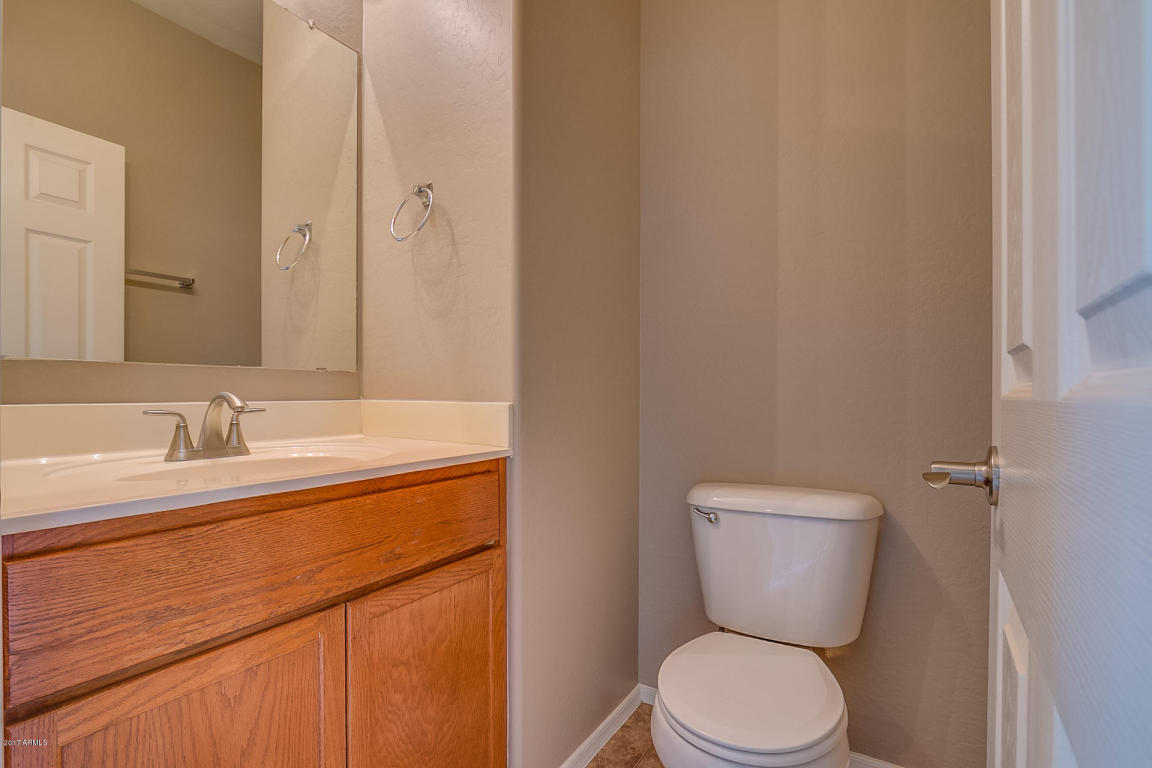 2917 S 74th Dr, Phoenix, AZ 85043 photo 6