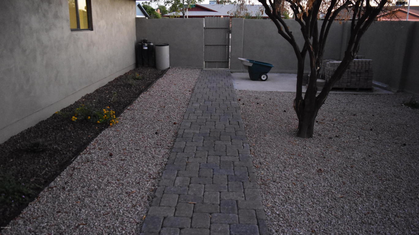 1104 E Diamond Dr, Tempe, AZ 85283 photo 20