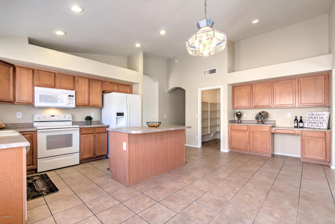 3915 E Simpson Rd, Gilbert, AZ 85297 photo 2