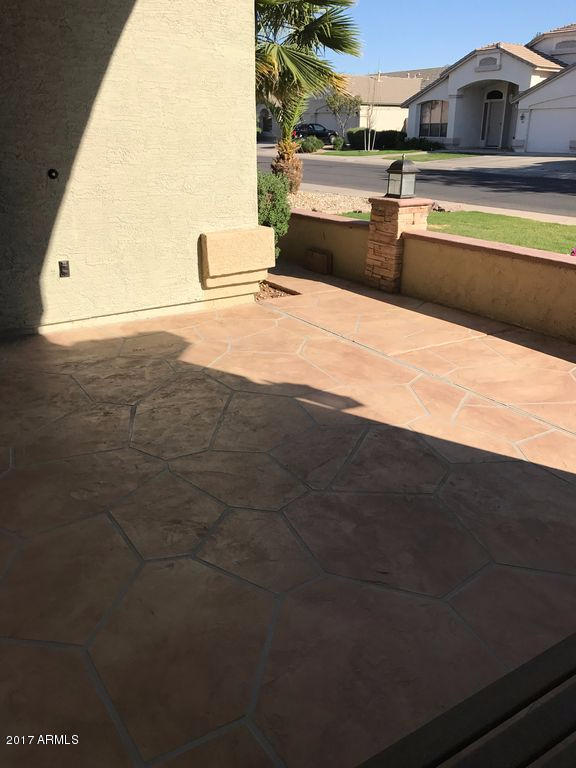 914 E Betsy Ln, Gilbert, AZ 85296 photo 3
