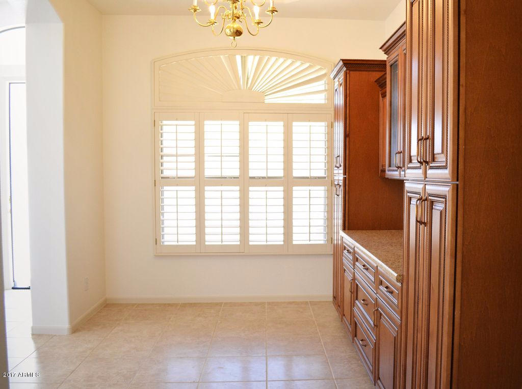 914 E Betsy Ln, Gilbert, AZ 85296 photo 17