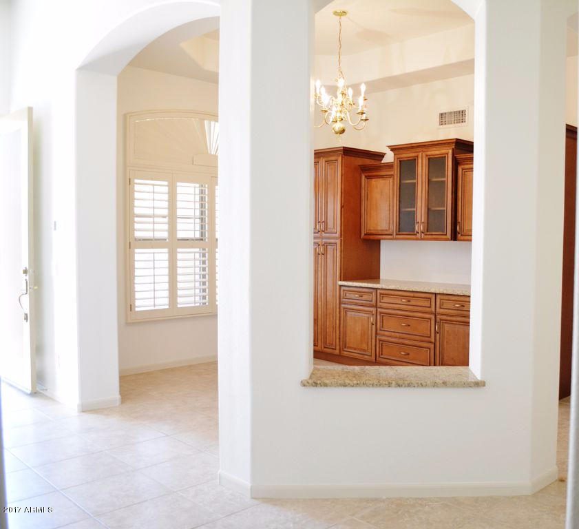 914 E Betsy Ln, Gilbert, AZ 85296 photo 16