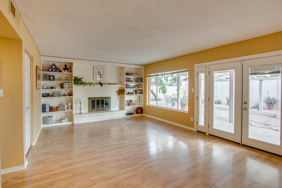 811 E Chilton Dr, Tempe, AZ 85283 photo 8