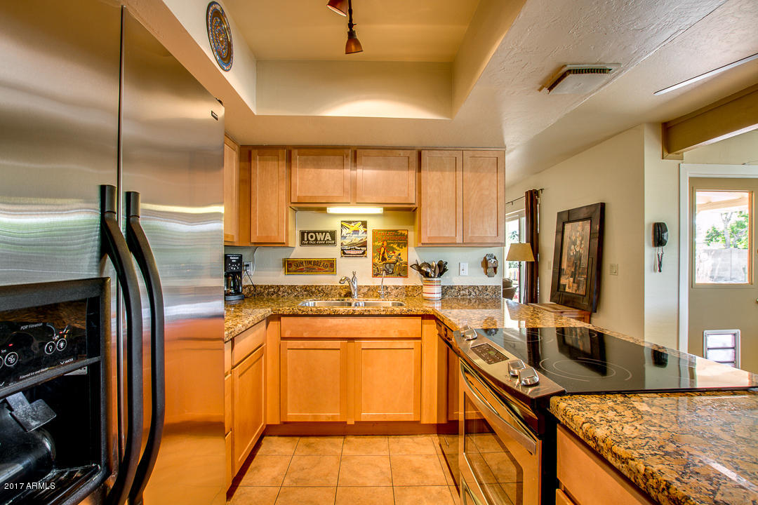 2901 E Claire Dr, Phoenix, AZ 85032 photo 14