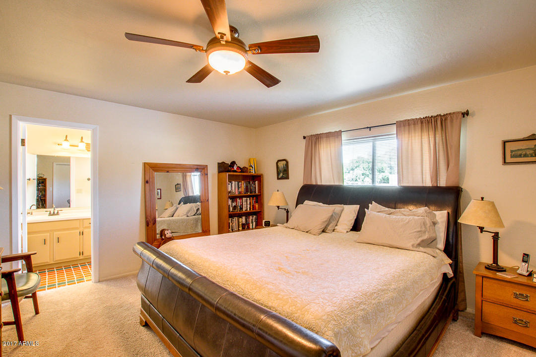 2901 E Claire Dr, Phoenix, AZ 85032 photo 20