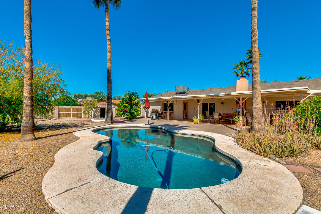 2901 E Claire Dr, Phoenix, AZ 85032 photo 32