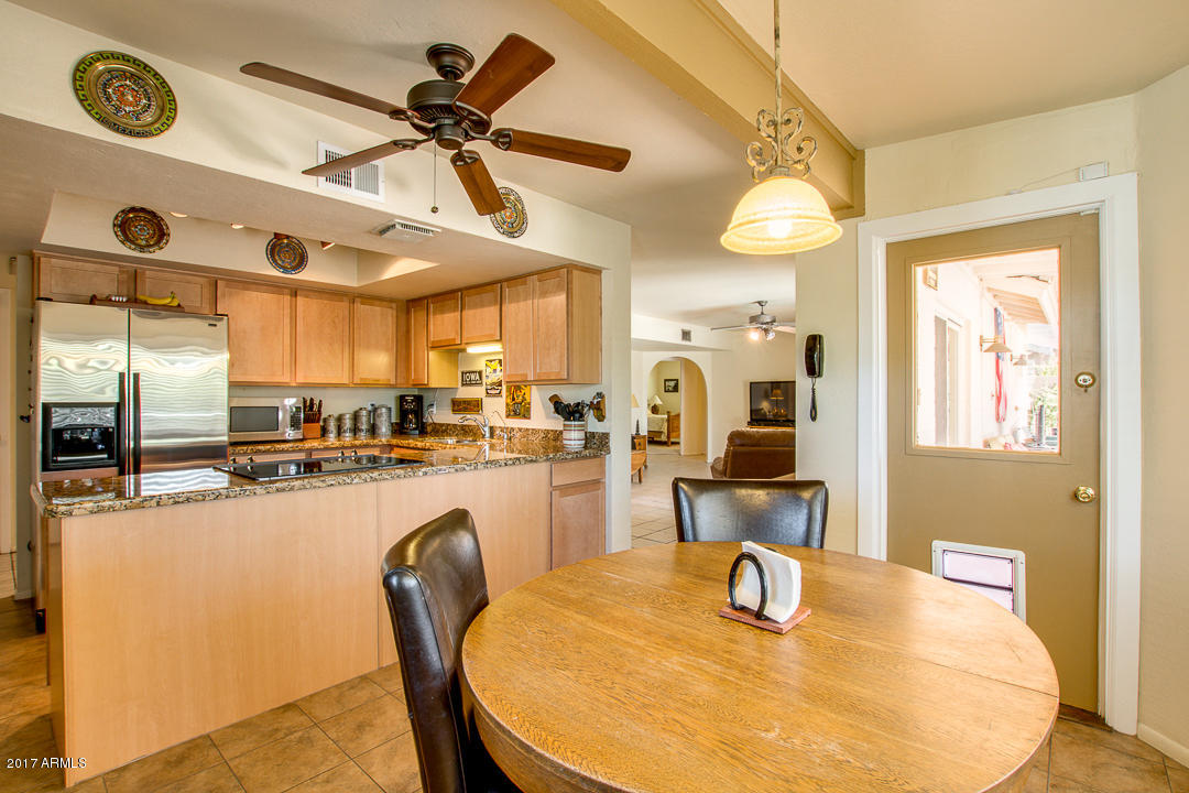 2901 E Claire Dr, Phoenix, AZ 85032 photo 12